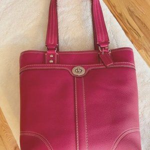 COACH Hampton Pebble Leather Turn-lock Tote F13959